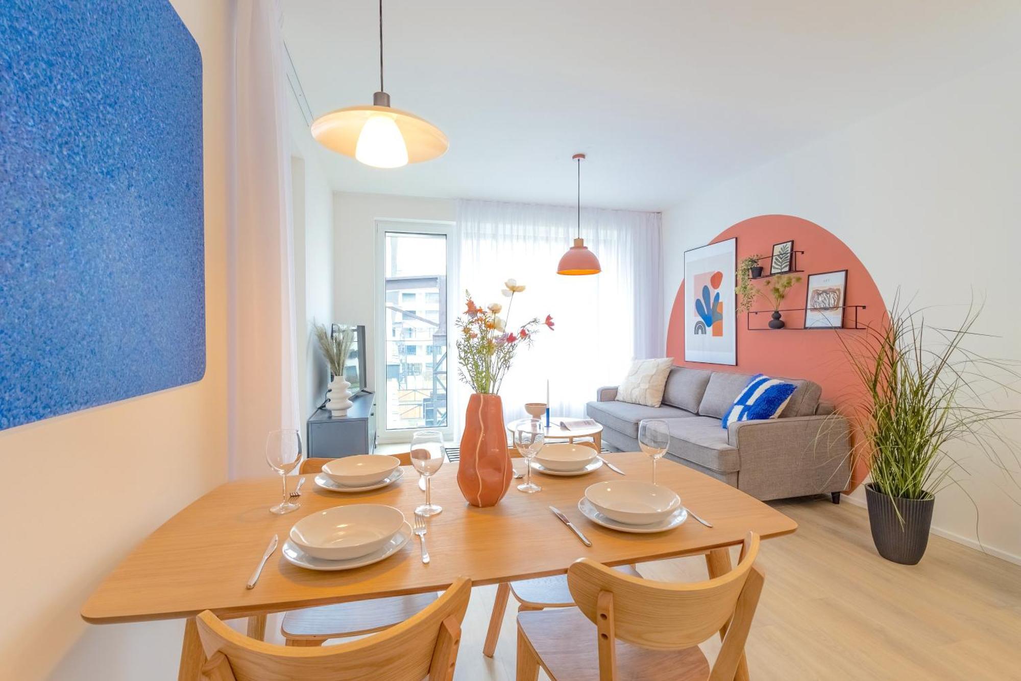 Design Apartment - Balcony, Free Parking, Yoga, 10 Mins To Center, By Gravity プラハ エクステリア 写真
