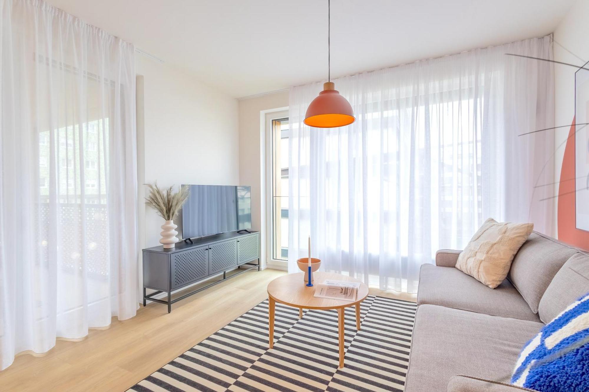 Design Apartment - Balcony, Free Parking, Yoga, 10 Mins To Center, By Gravity プラハ エクステリア 写真